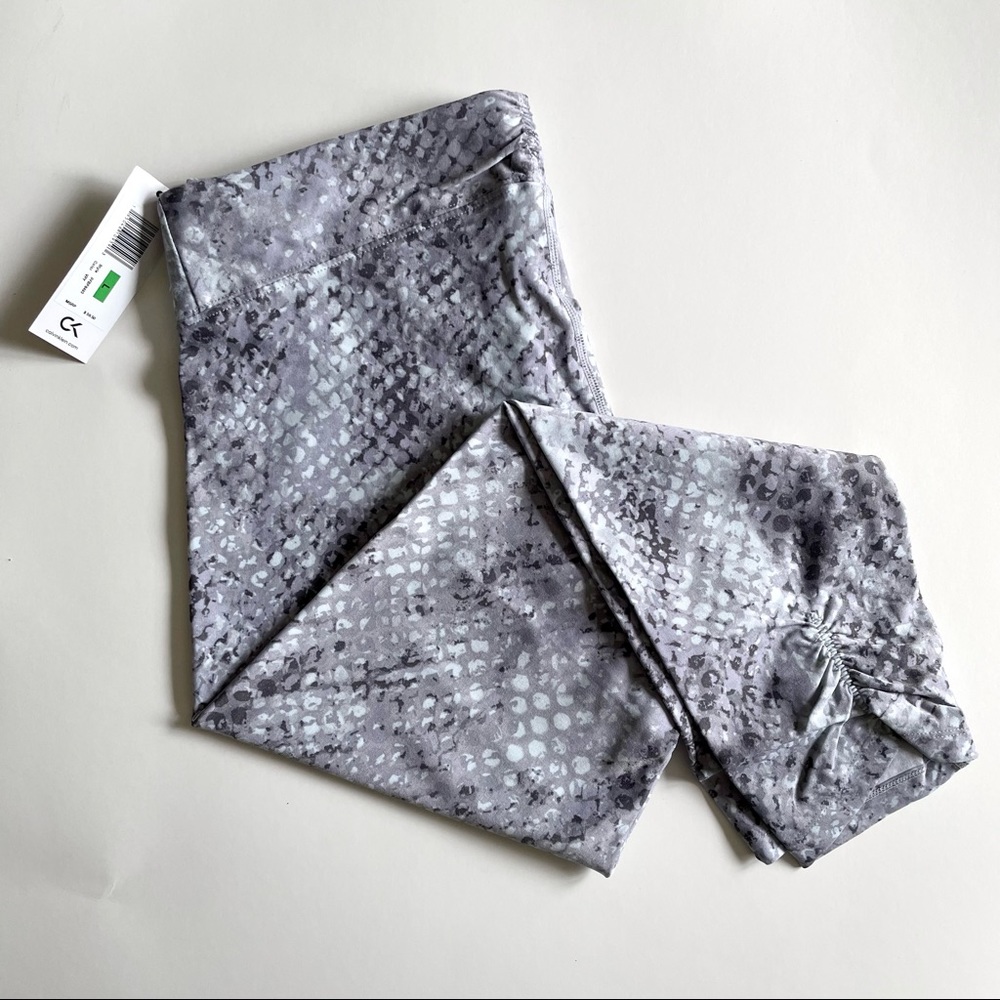 NWT Calvin Klein CK Active Capri Length Grey Snake Leggings